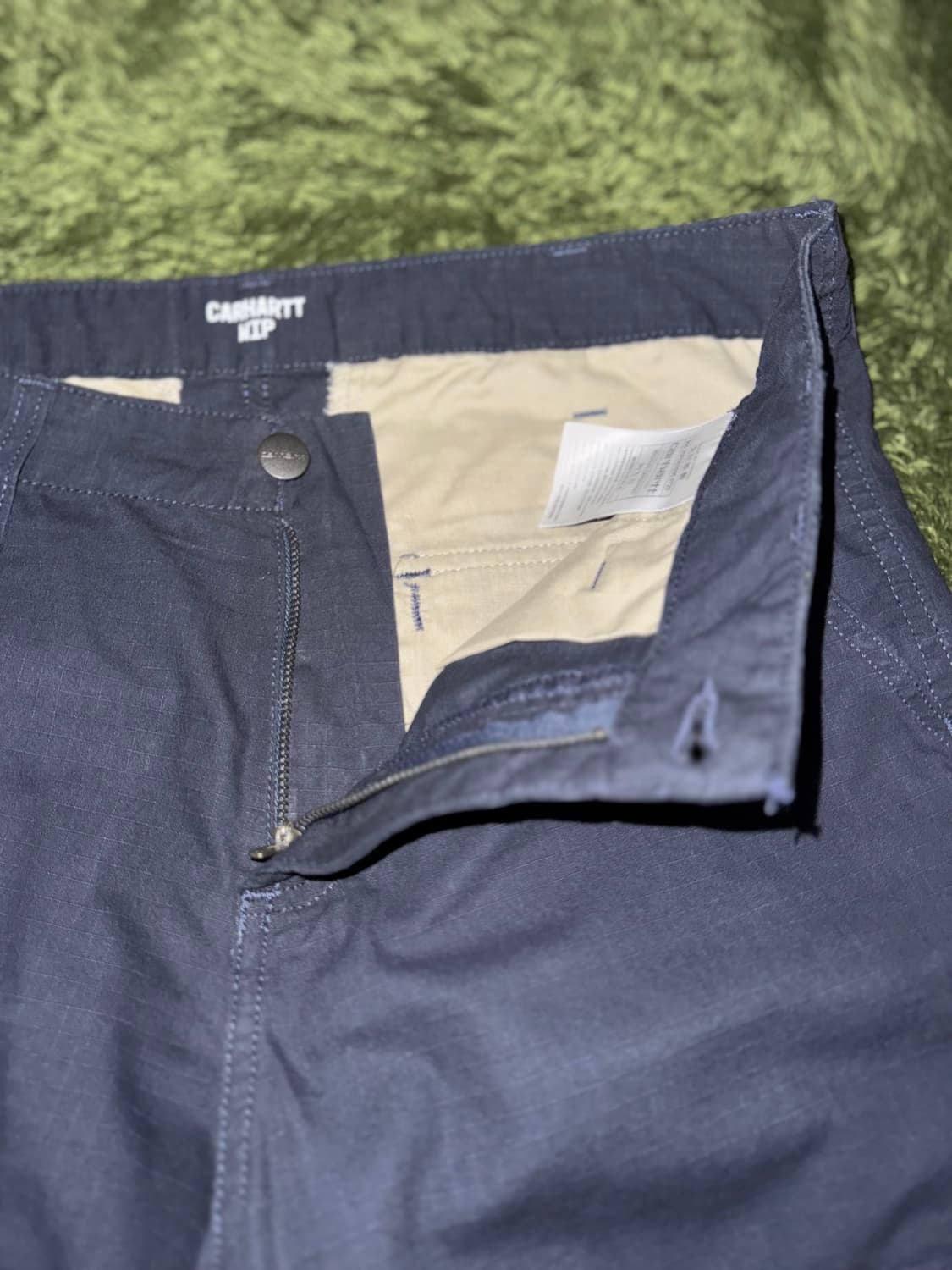 [30X32] 칼하트 WIP 루즈 핏 립스탑 카고 팬츠 네이비 상품이미지3