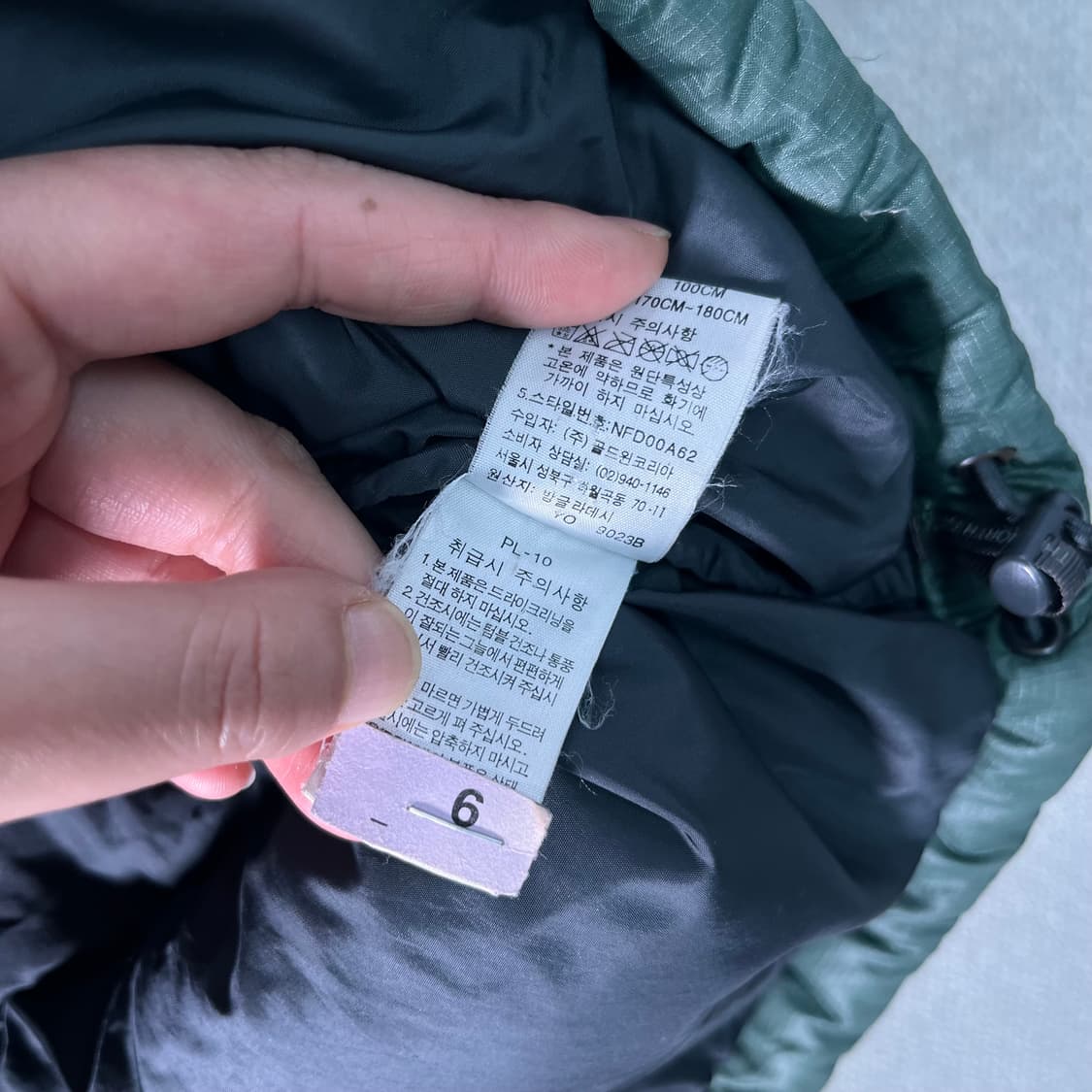 100 노스페이스 1996 눕시 700 카키 패딩 상품이미지8