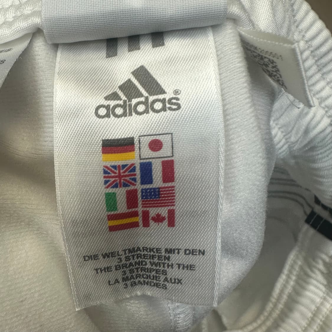 아디다스 퍼포먼스로고 블랙삼선 화이트트랙팬츠 105 상품이미지4