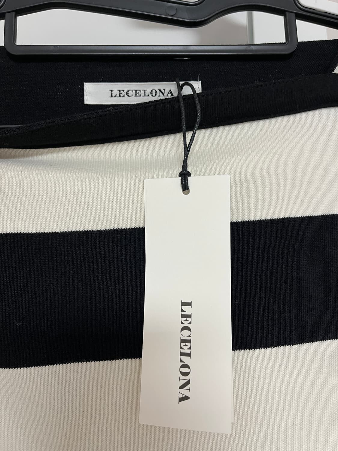 르셀로나 스트라이프 티 미착용 새상품 상품이미지4