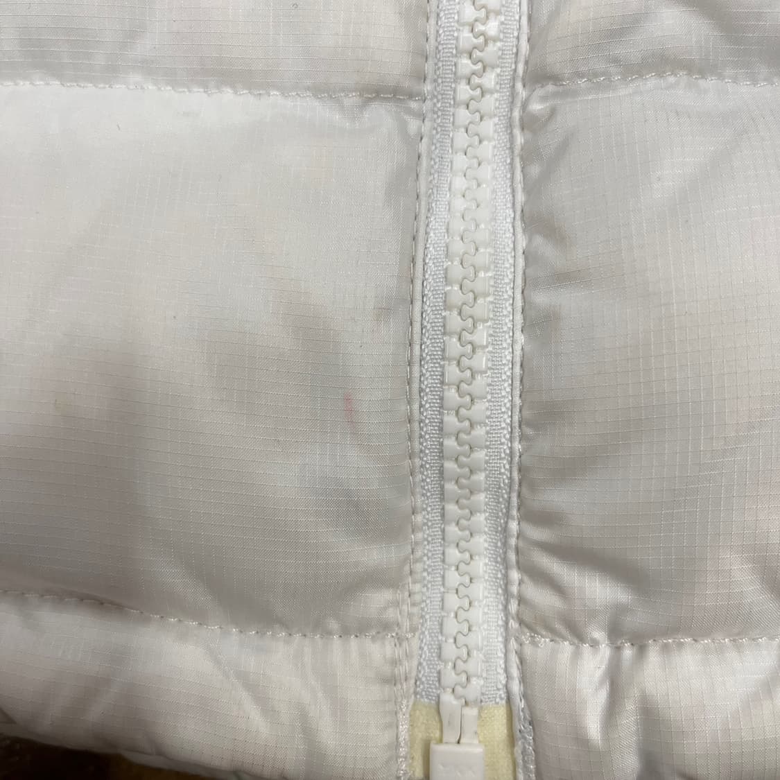 노스페이스 화이트 패딩 조끼 80 상품이미지8