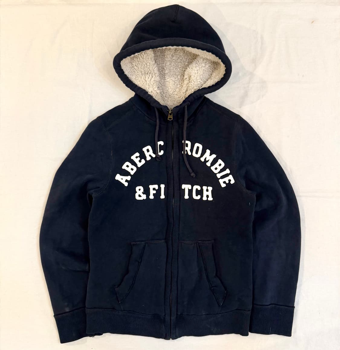 아베크롬비 딱붙핏 울프죠 양털 후드집업 네이비 상품이미지1