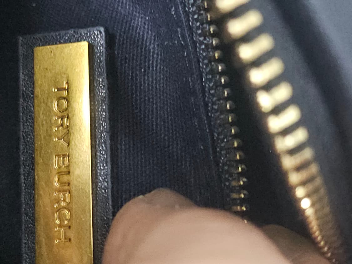 토리버치 키라 쉐브론 카메라백 ㅡ 하자체크 상품이미지8