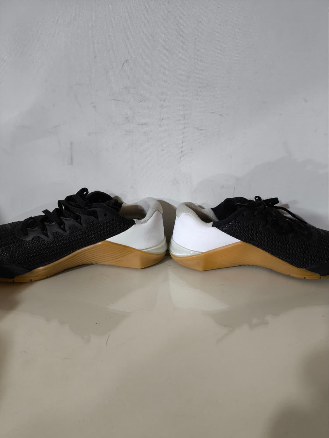 235mm 나이키 메트콘5 블랙검 트레이닝화 크로스핏  상품이미지7