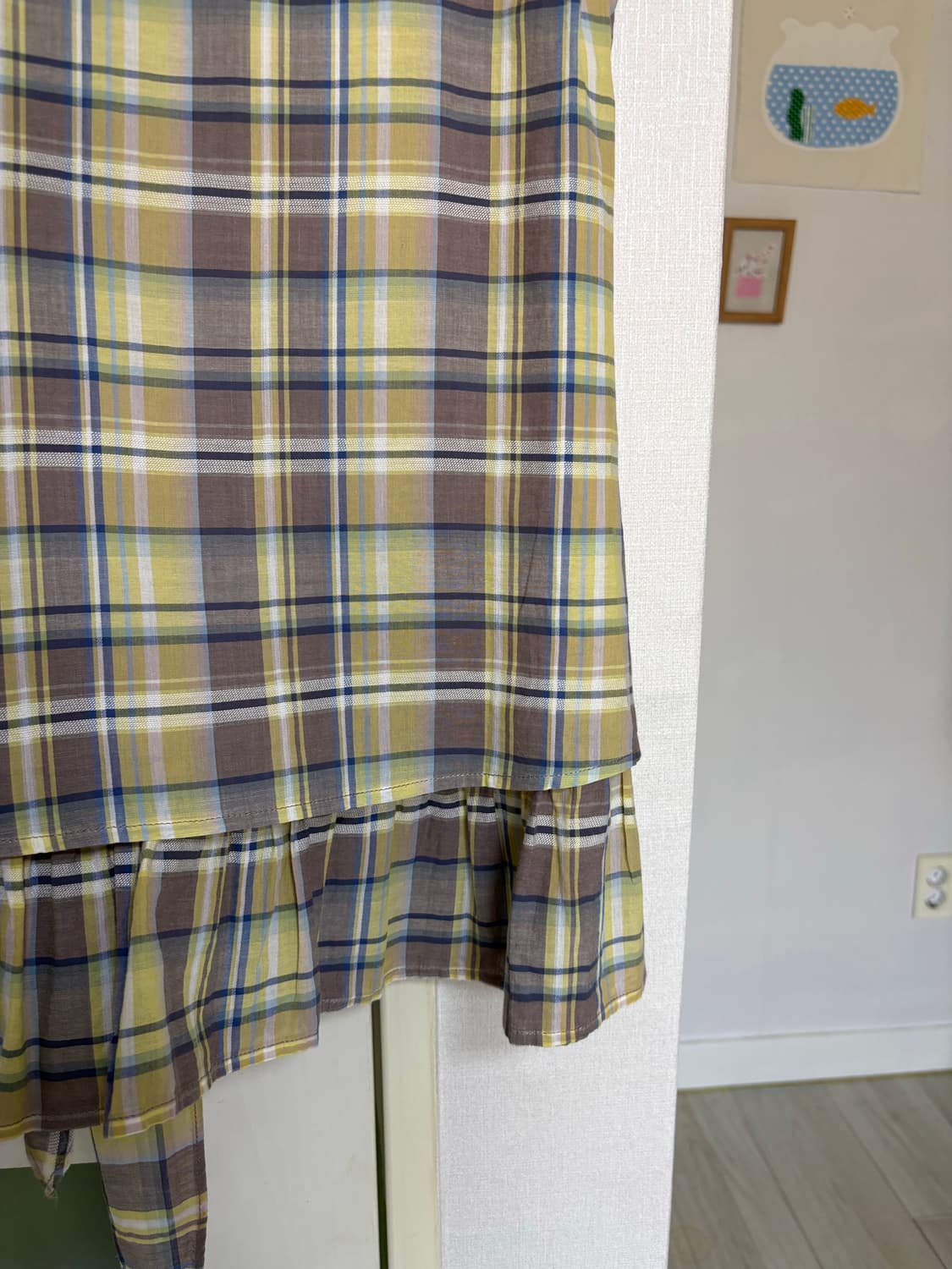 옐로우 체크 민소매 블라우스 상품이미지2