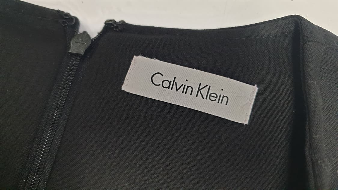 Calvin Klein블랙 러플 원피스입니다 상품이미지3