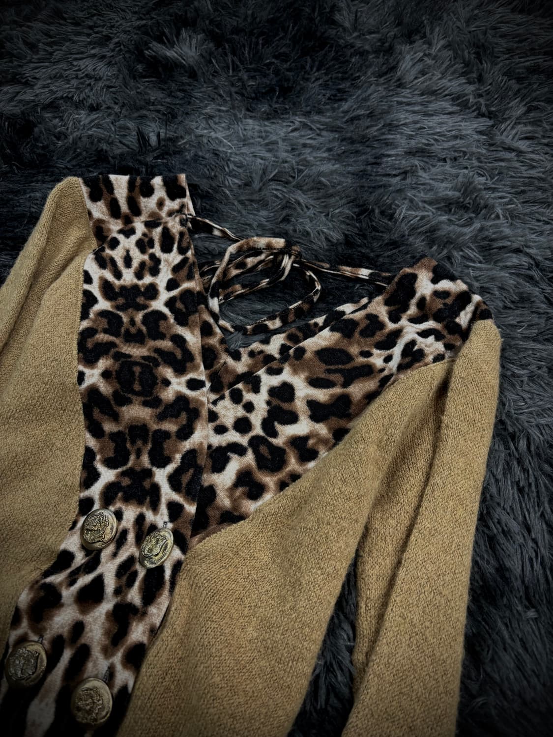 d.i.a. 베이지 호피 금장 가디건 상품이미지3
