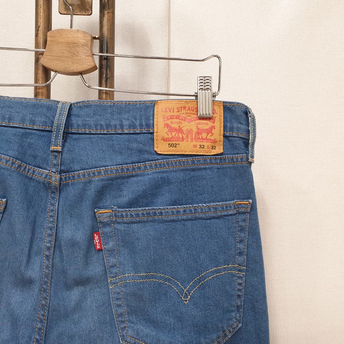 리바이스 502 레귤러 테이퍼드핏 진 블루 청바지(32) 상품이미지6