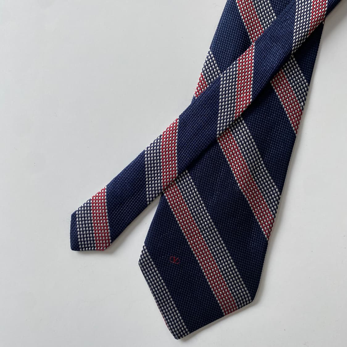 발렌티노(Valentino Garavani) 심플로고 정품 명품넥타이 상품이미지1