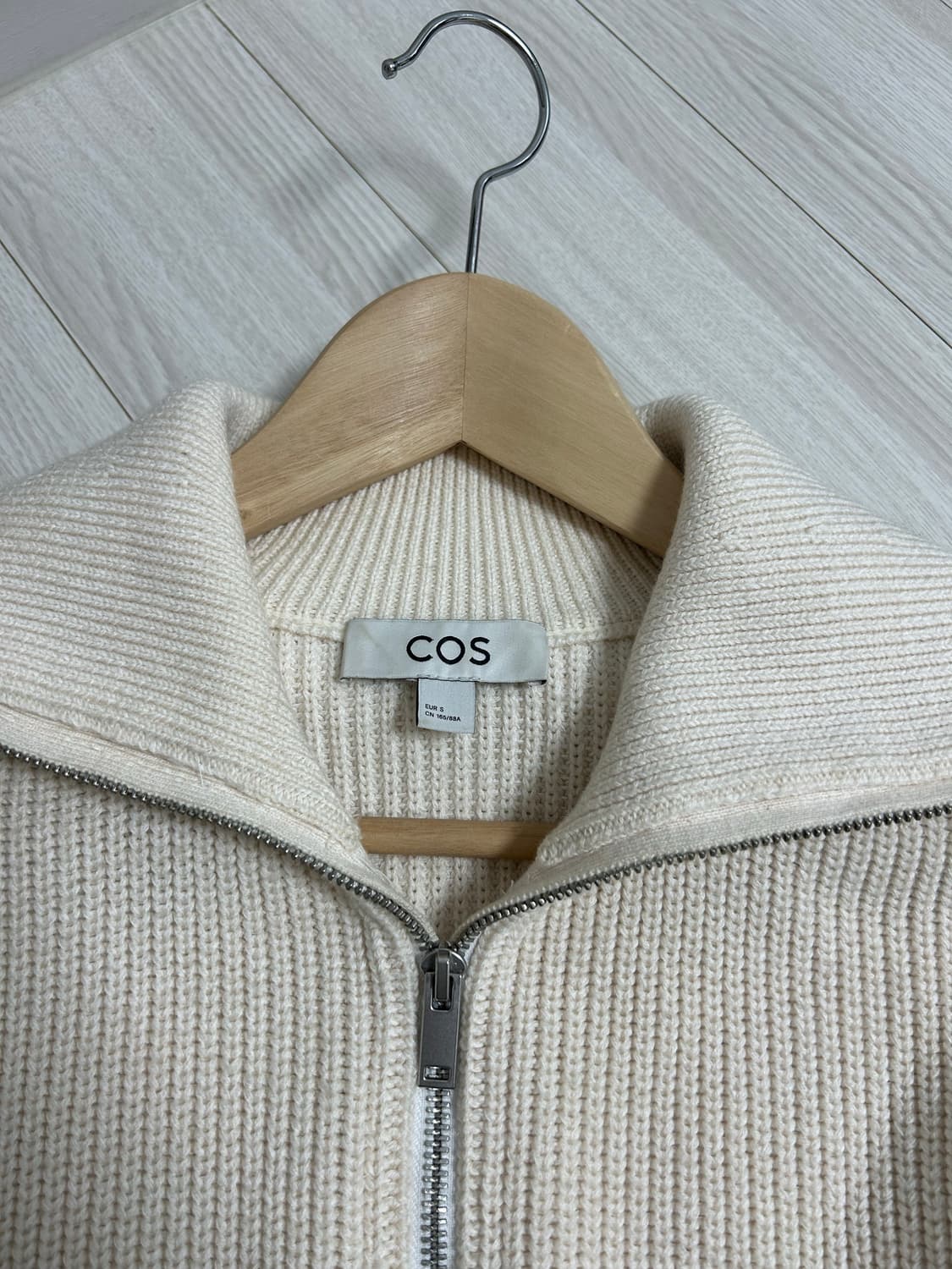 코스 하프 집업 니트 상품이미지2