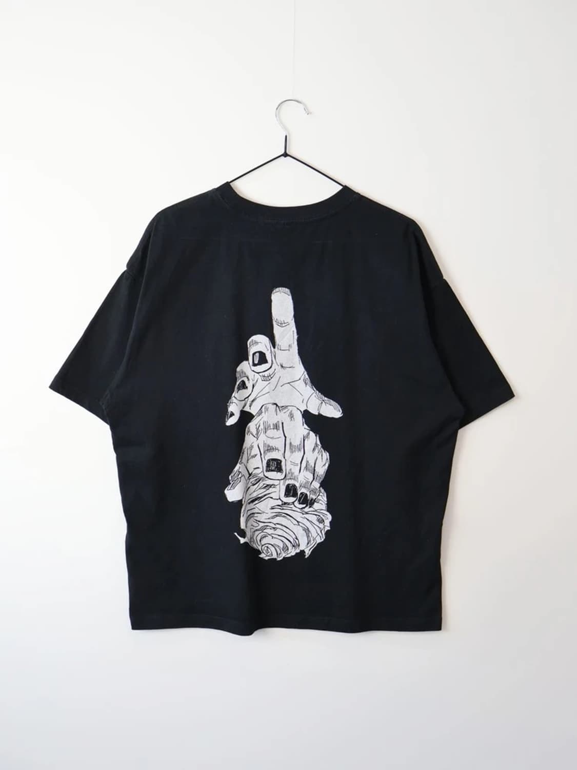 Black Astronaut Graphic Tee 상품이미지5