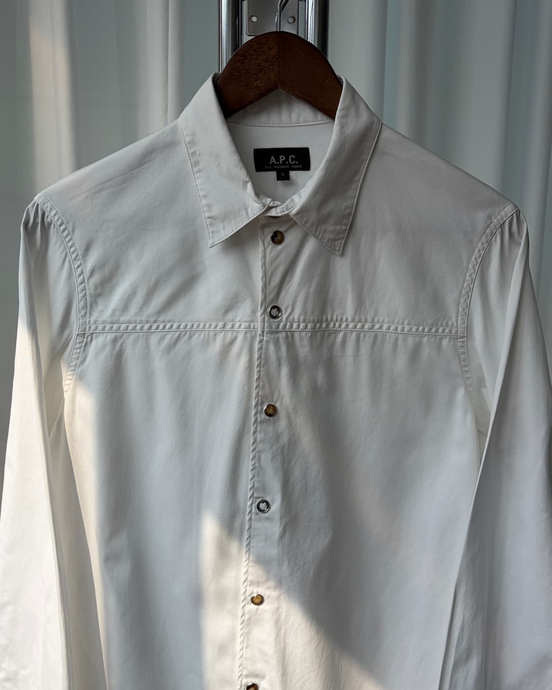 [S]아페쎄 A.P.C. 화이트 스냅 버튼 셔츠 상품이미지4