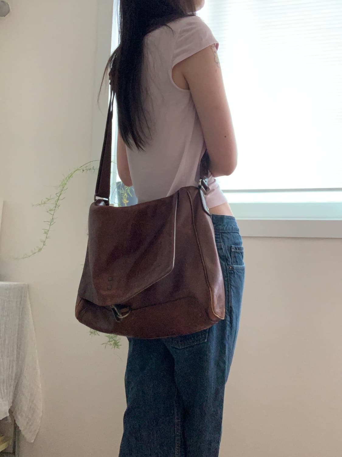 leather big messenger bag 상품이미지9