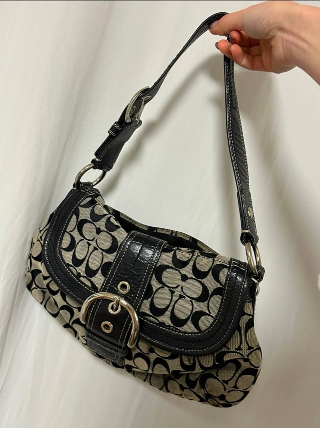 코치 숄더백 상품이미지1