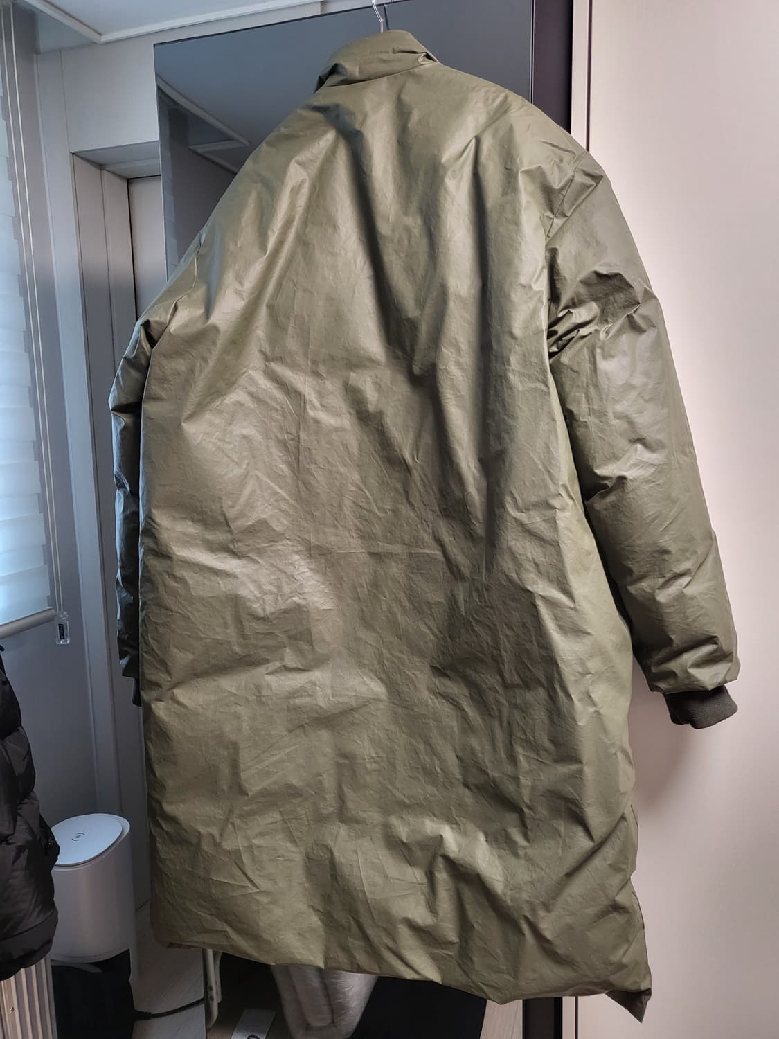 YEEZY SEASON 3 왁스패딩 카키  M 상품이미지2