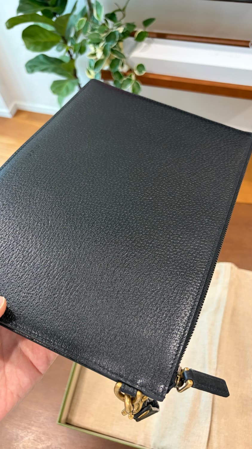 구찌 GG 마몽 레더 파우치 클러치 블랙 상품이미지4