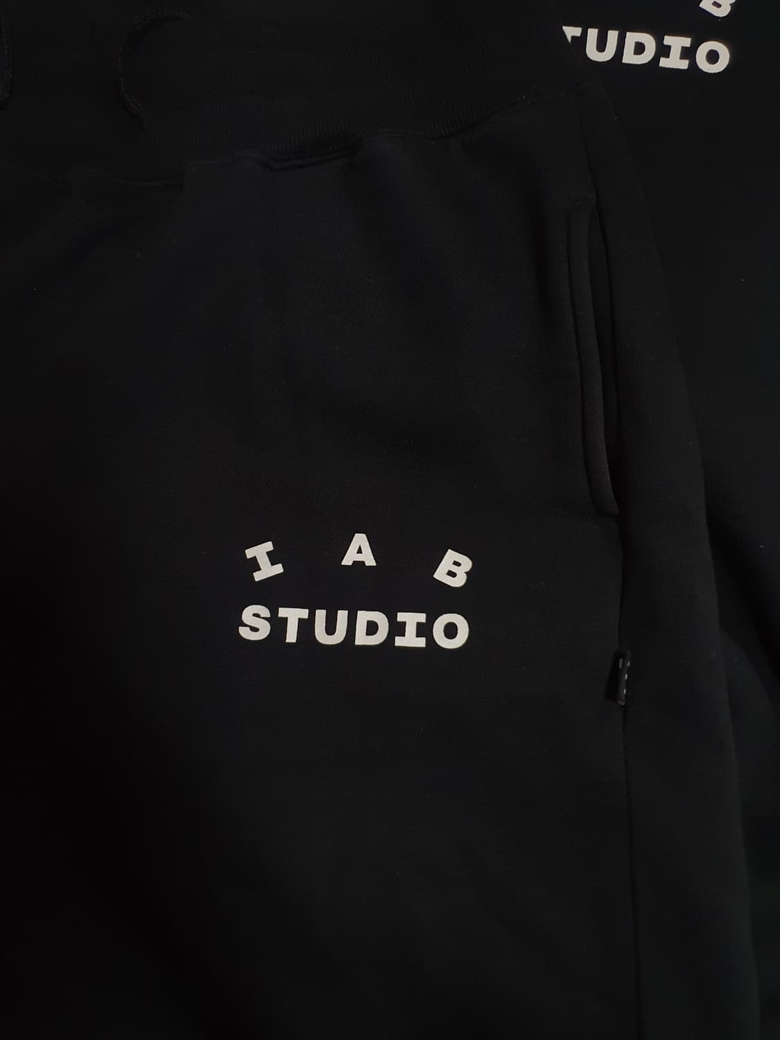 아이앱 스튜디오 블랙 화이트 후드 스웨트팬츠 셋업 XL 사이즈 정품 상품이미지3
