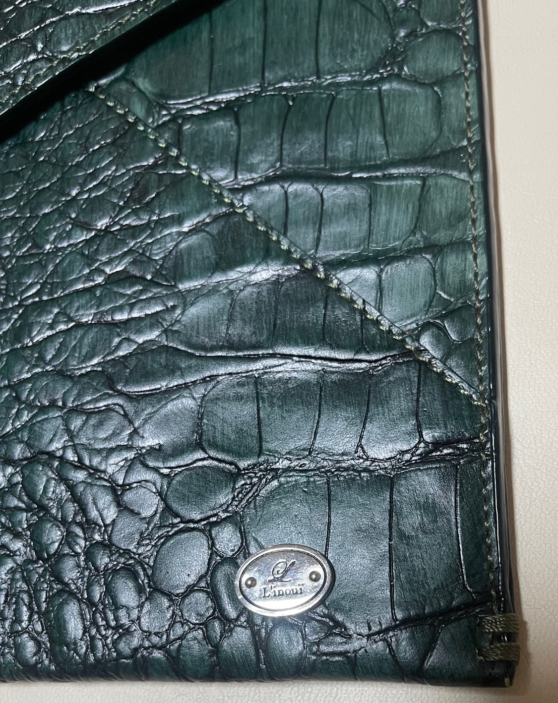 L'inoui 악어 무늬 클러치백 상품이미지3