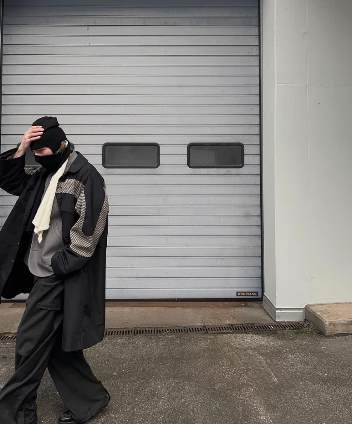 키코코스타디노브 MENO 트라우저 차콜 상품이미지10