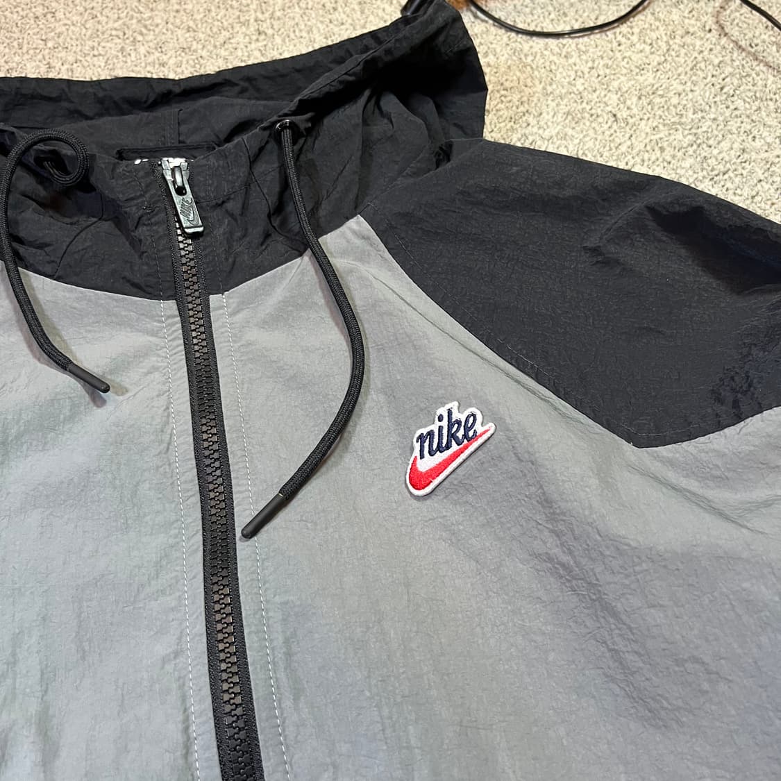 나이키 신형 배색 바람막이 자켓 상품이미지2