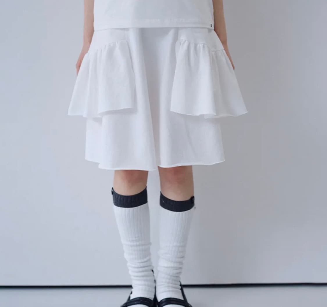 오헤시오 SHIRRING MIDI BANDING SKIRT 화이트 상품이미지1