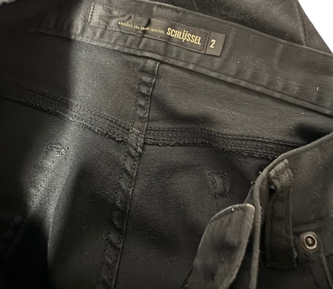 Schlussel Zipper Detail Black Jeans 상품이미지4