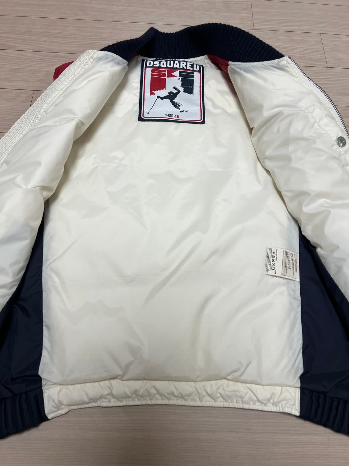 디스퀘어드 패딩 베스트 / 화이트네이비 배색 / 겨울 레이어드 상품이미지7