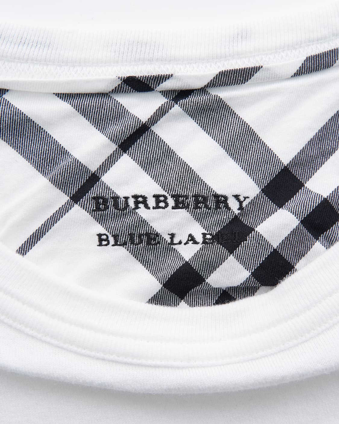 Burberry 블루라벨 로고 화이트 반팔티 상품이미지5