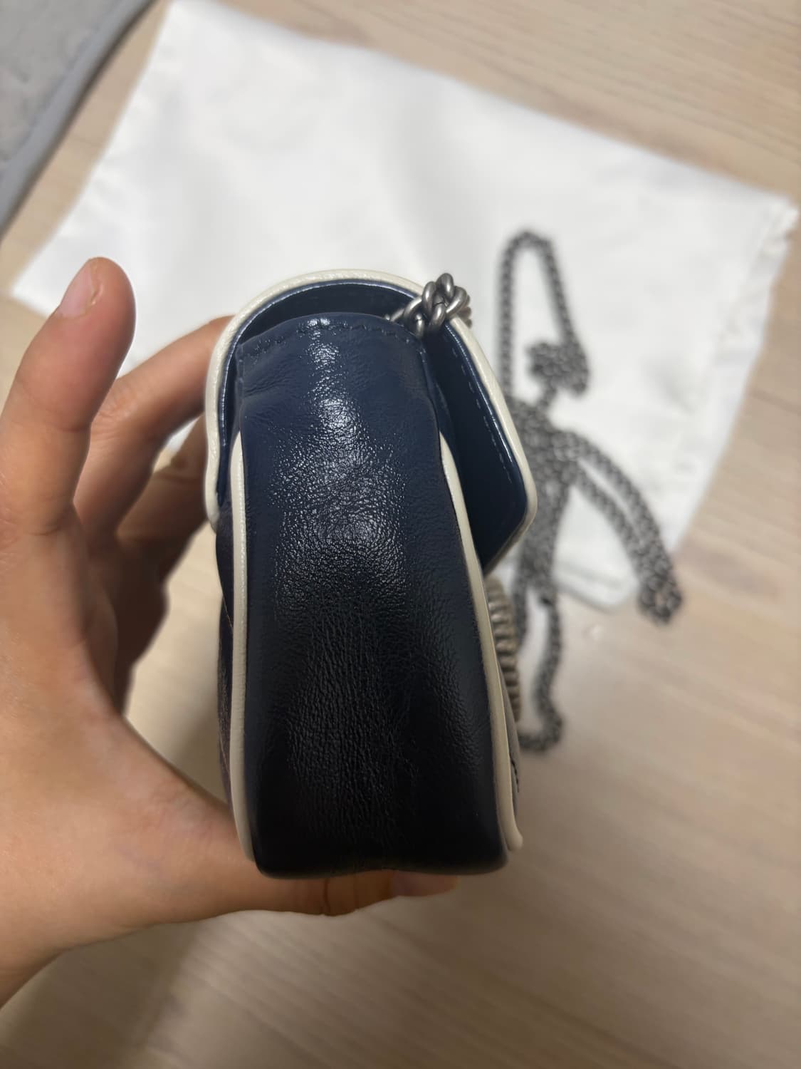 구찌 마몬트가방 마틀라쎄 체인 미니백 네이비 상품이미지5