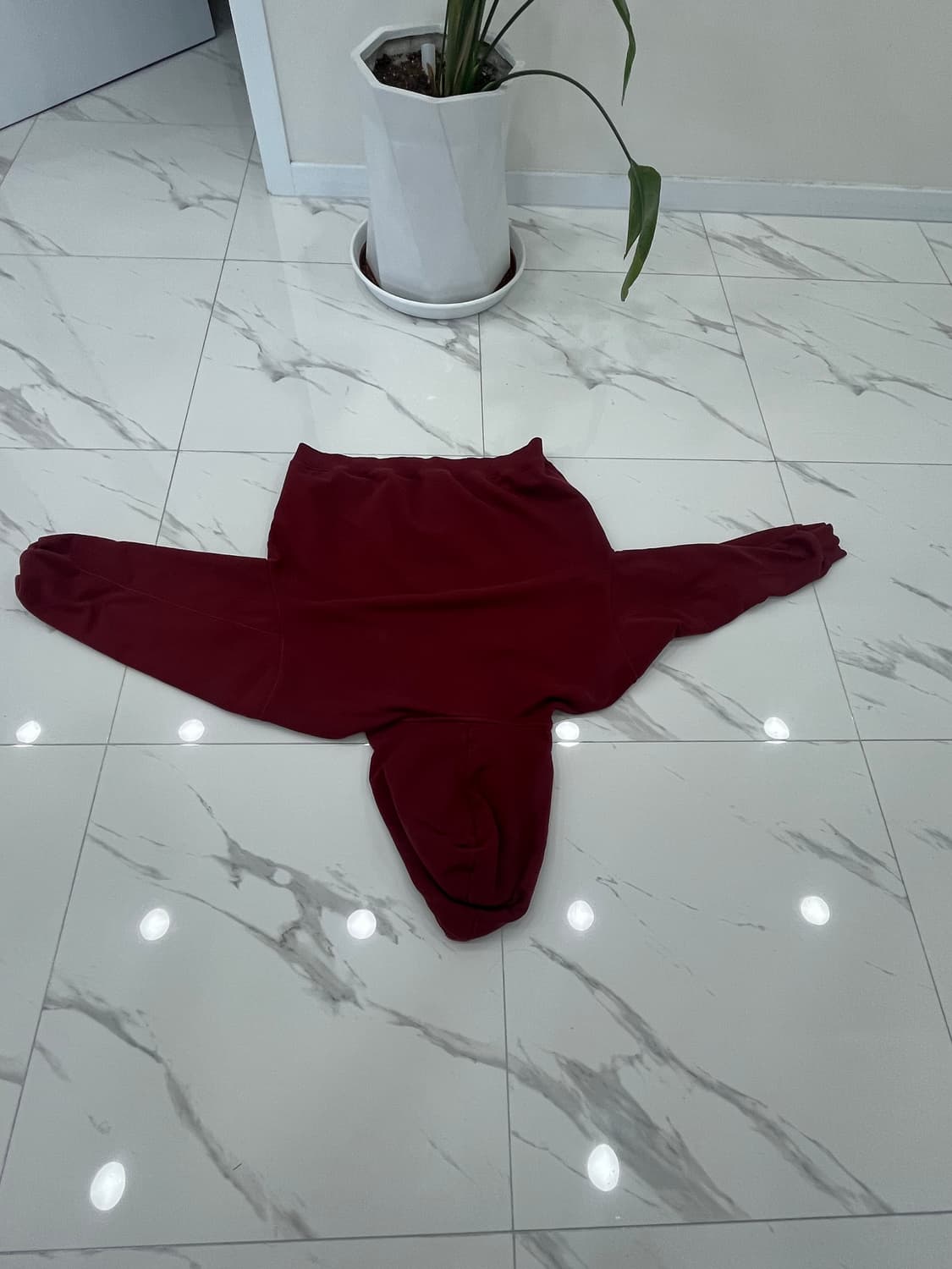 엠오오 버건디 후드티  상품이미지1