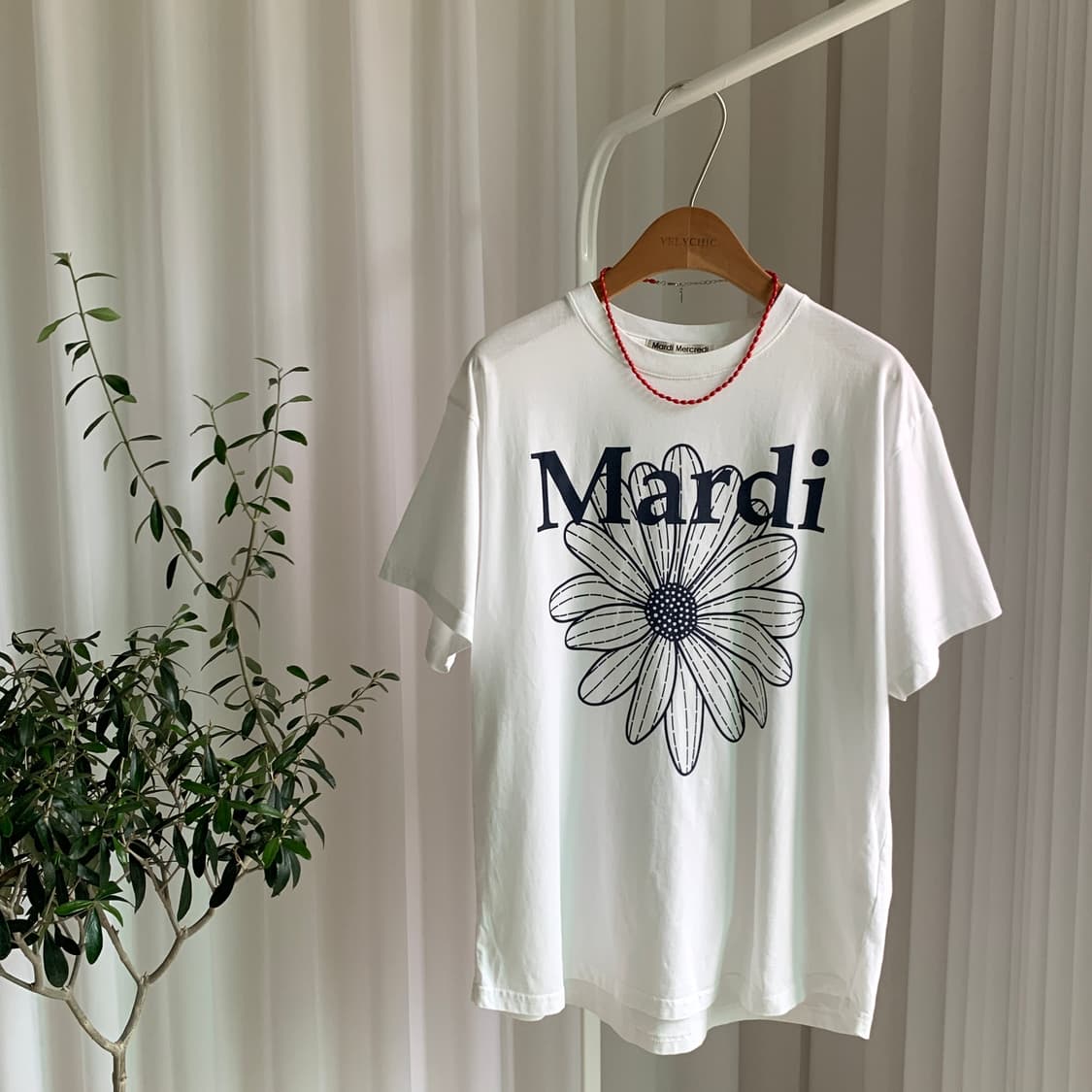 마르디 메크르디 Mardi Mercredi 플라워 반팔 티셔츠 상품이미지1