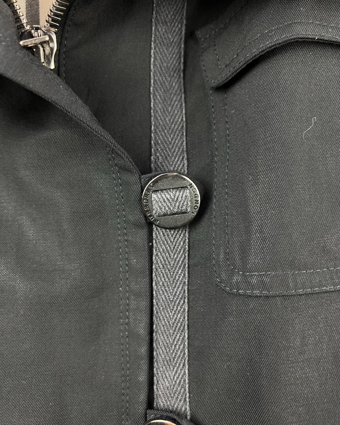 버버리 블랙 엘라스텐 포켓 봄버 자켓  상품이미지4