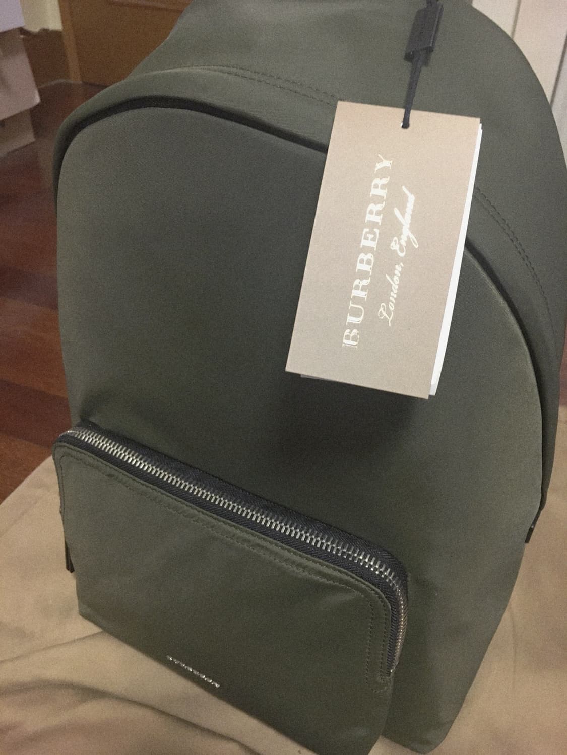 버버리 백팩 상품이미지1