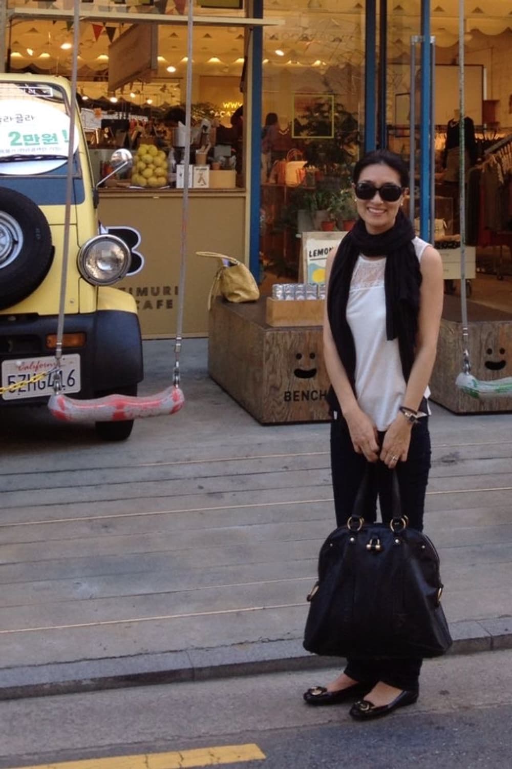 Yves Saint Laurent Muse Bag (Black) 상품이미지2