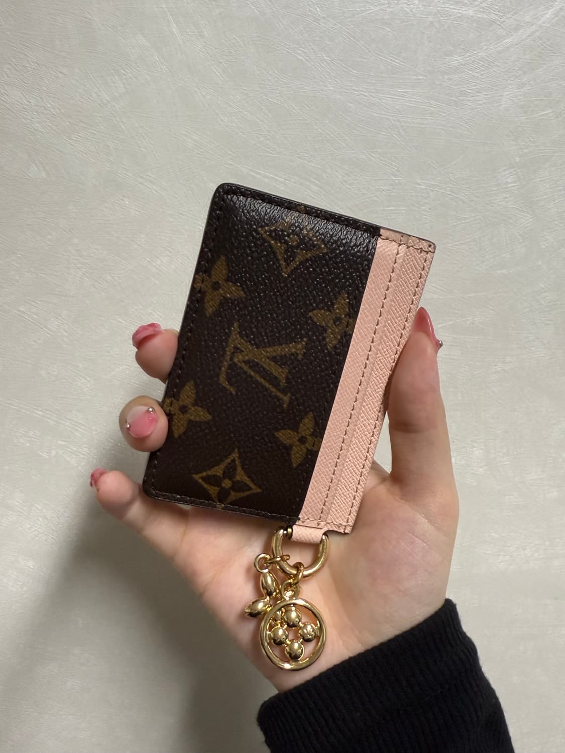 루이비통 LV 참 카드지갑 핑크 상품이미지2