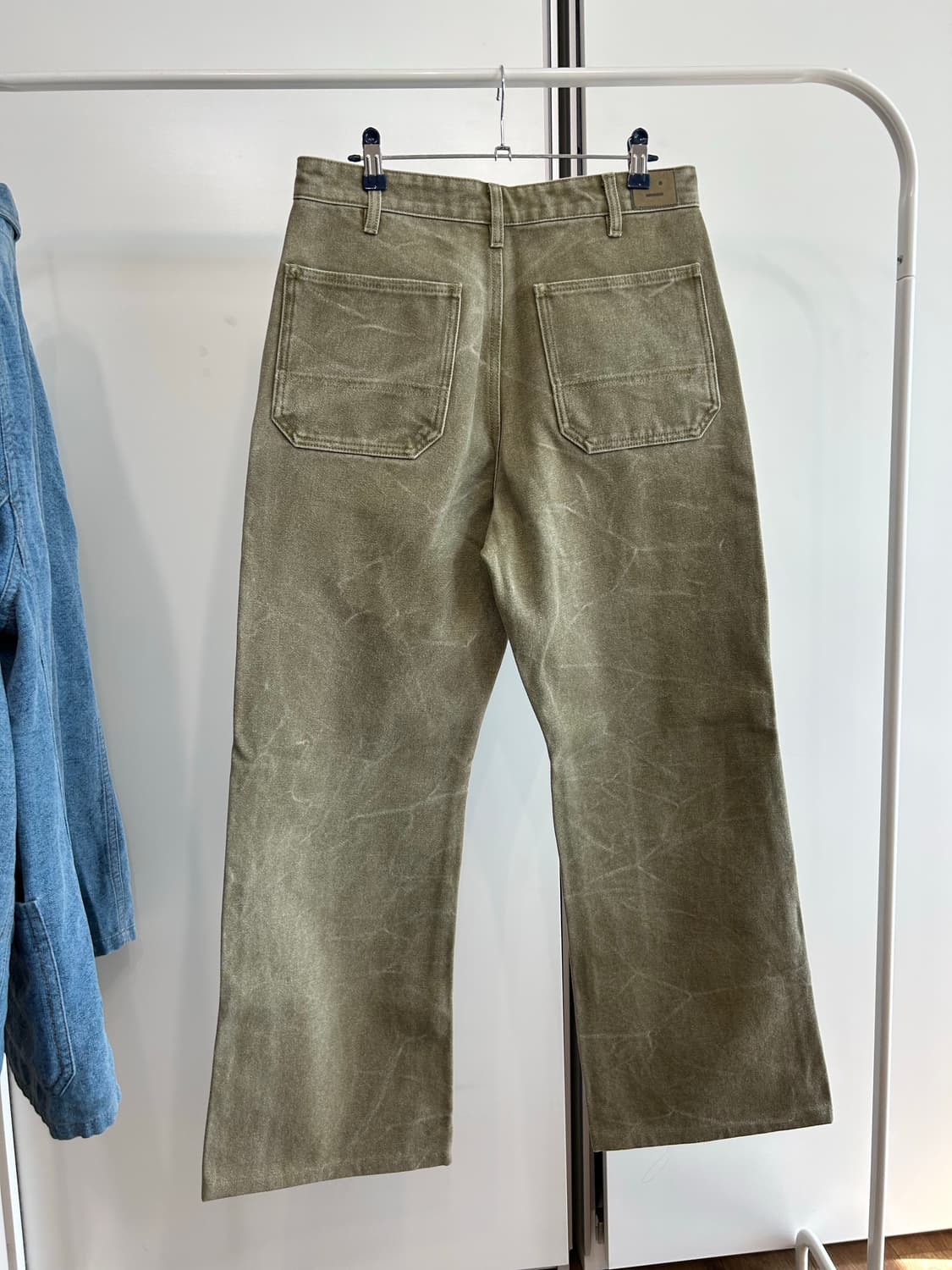 아크네스튜디오 워시드 더블니 팬츠 상품이미지5