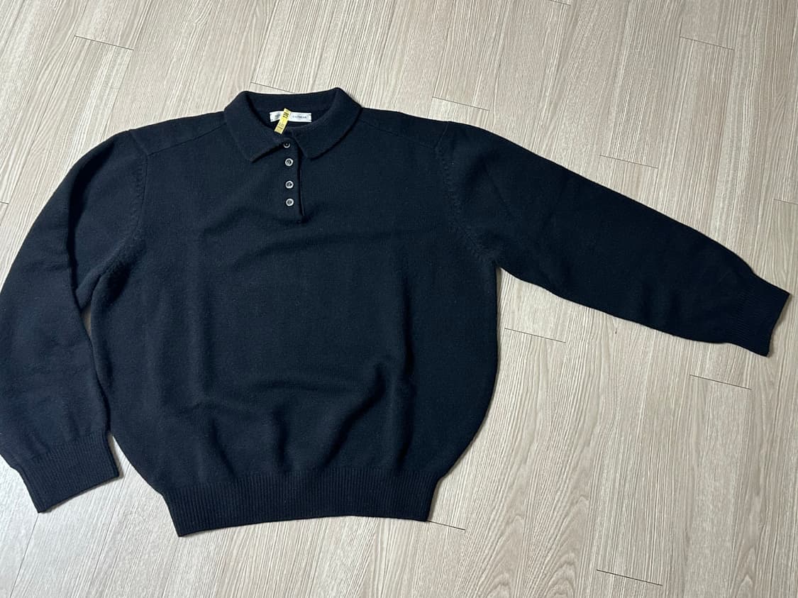 Classic Collar Knit in Black 문달 카라 니트  상품이미지1