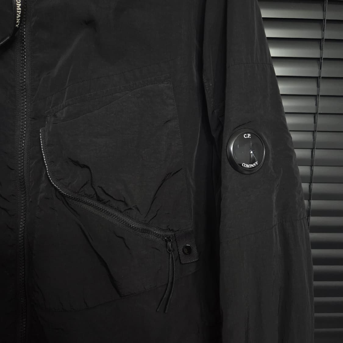 CP컴퍼니 크롬 윈드브레이커 L 상품이미지3