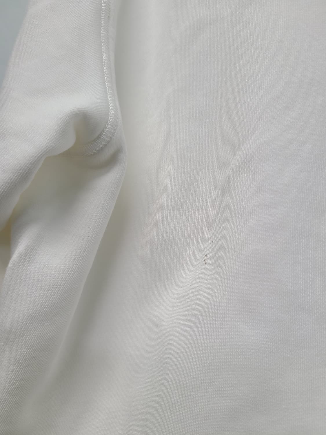 스톤아일랜드 화이트맨투맨 xl 22년도제품 상품이미지7