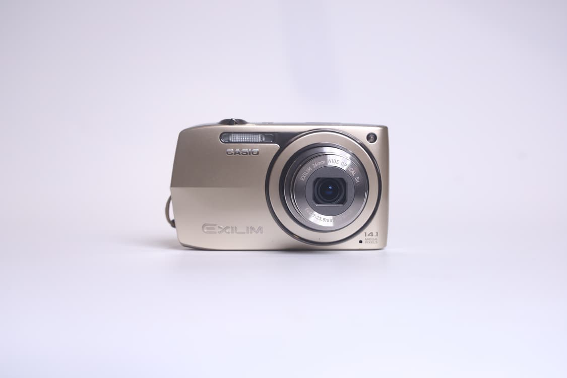 카시오 익슬림 Z2300 골드 (액정 하자 있음) 상품이미지1