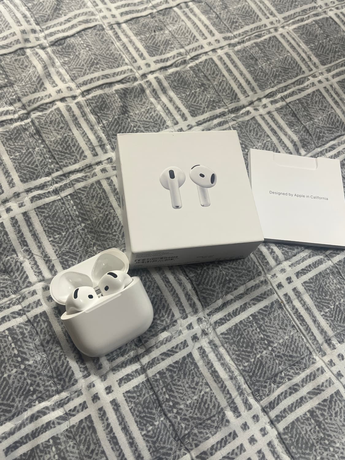 에어팟 4 풀박스 상품이미지1