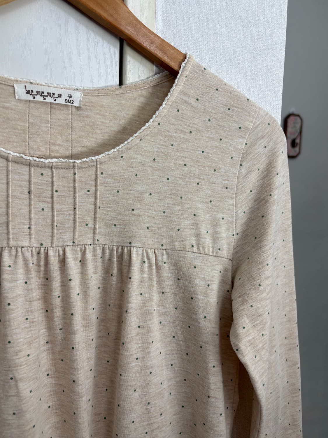 베이지 도트 긴소매 티셔츠 상품이미지2