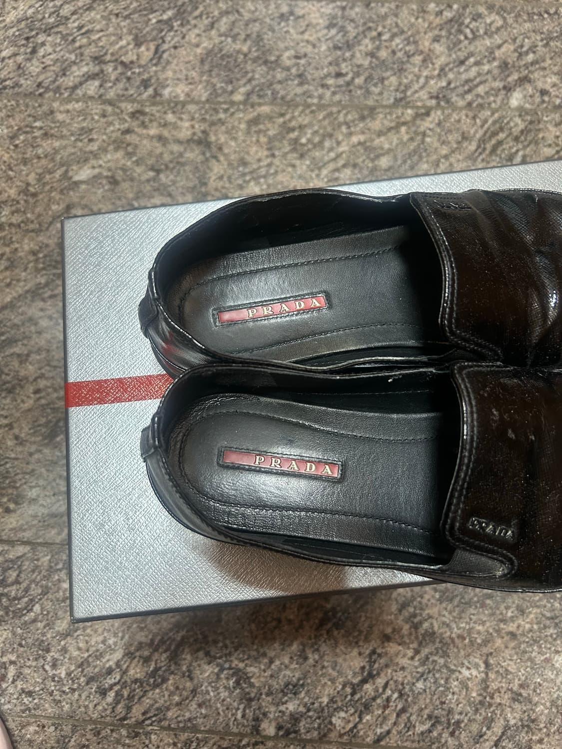 프라다 스포츠 에이징 로퍼 상품이미지2