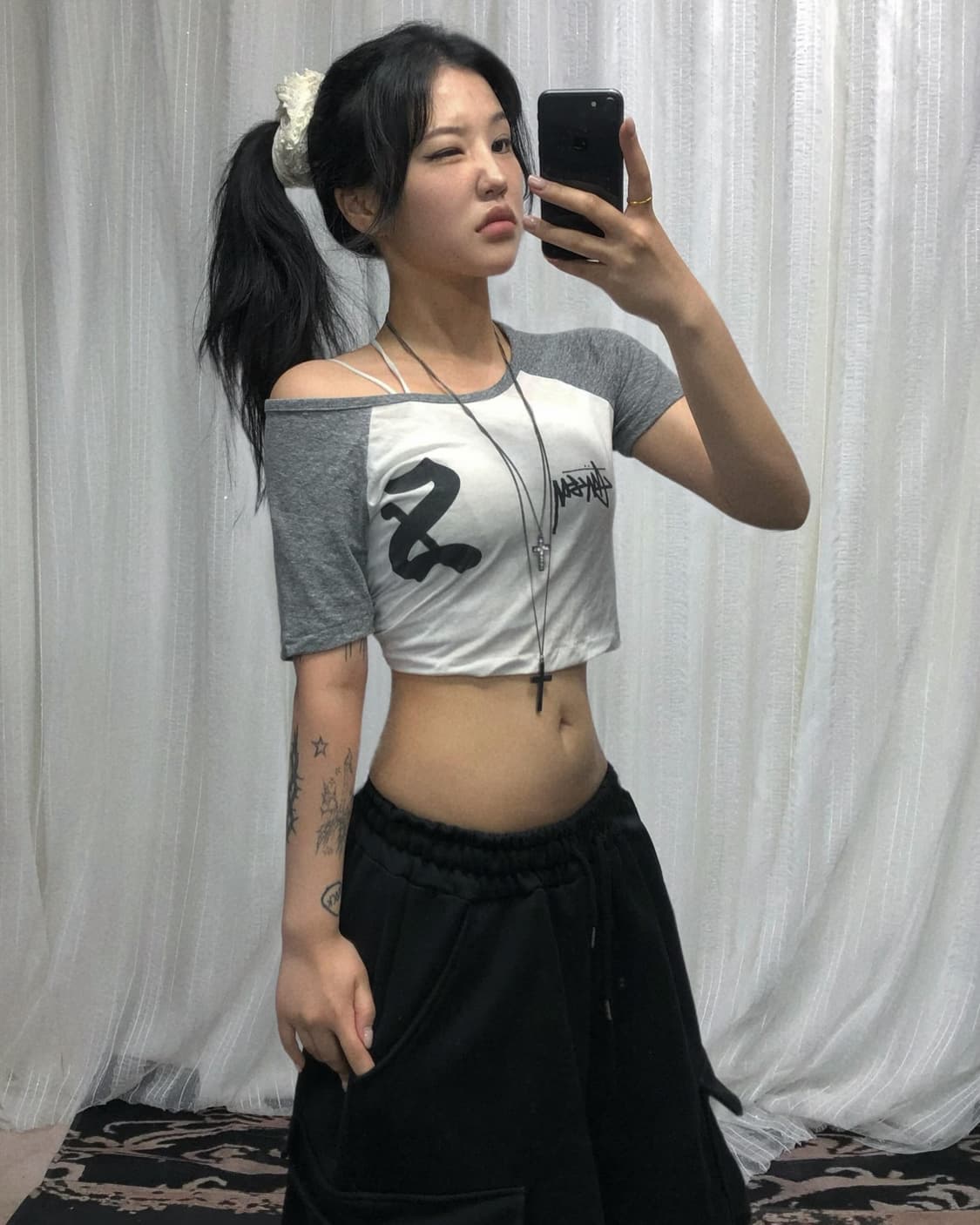 스투시 프린팅 크롭 그레이 탑 상품이미지2