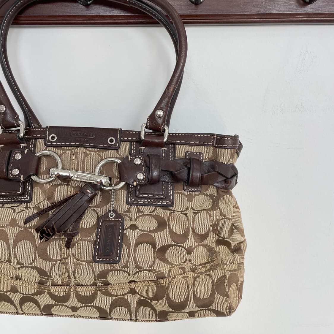 코치 y2k 시그니처 캔버스 토트백 상품이미지4