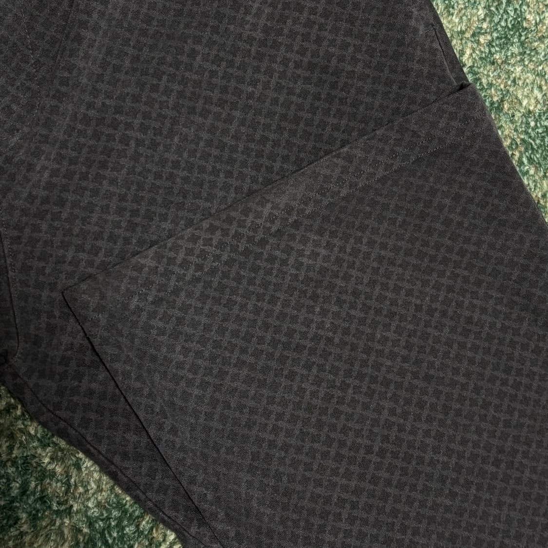 엔조블루스 스웨이드 패턴 밴딩 팬츠 (Charcoal) 상품이미지4