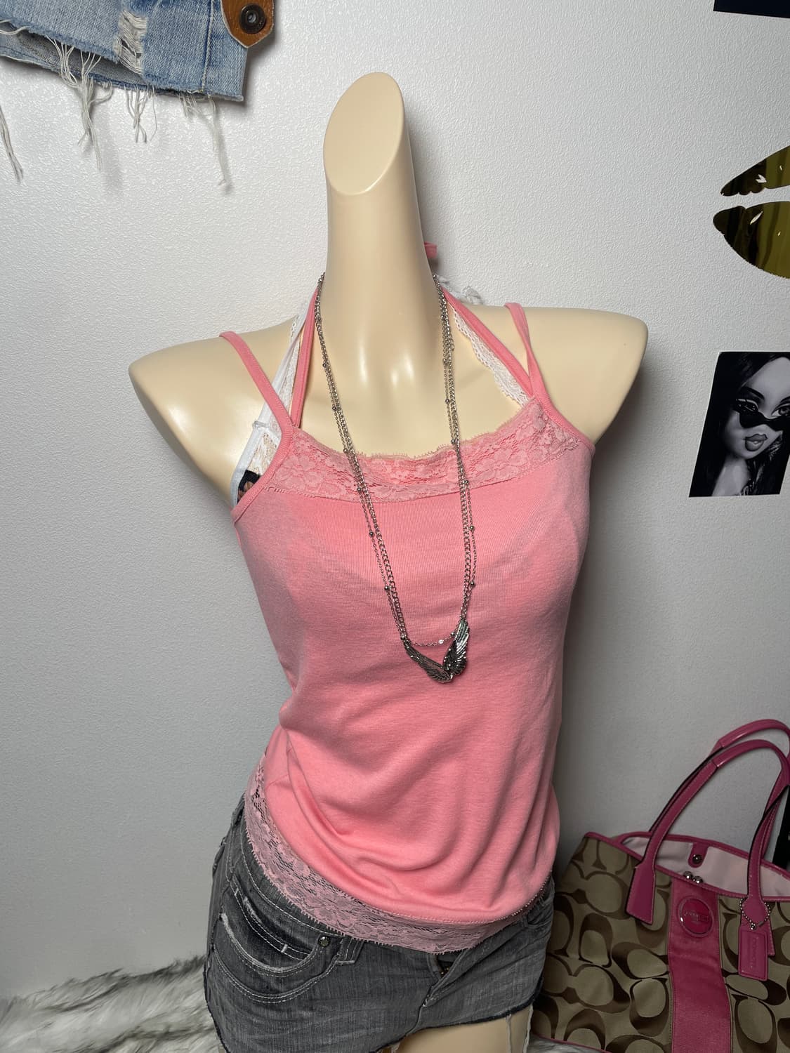 Pink 핑크 레이스 홀터 나시 상품이미지1