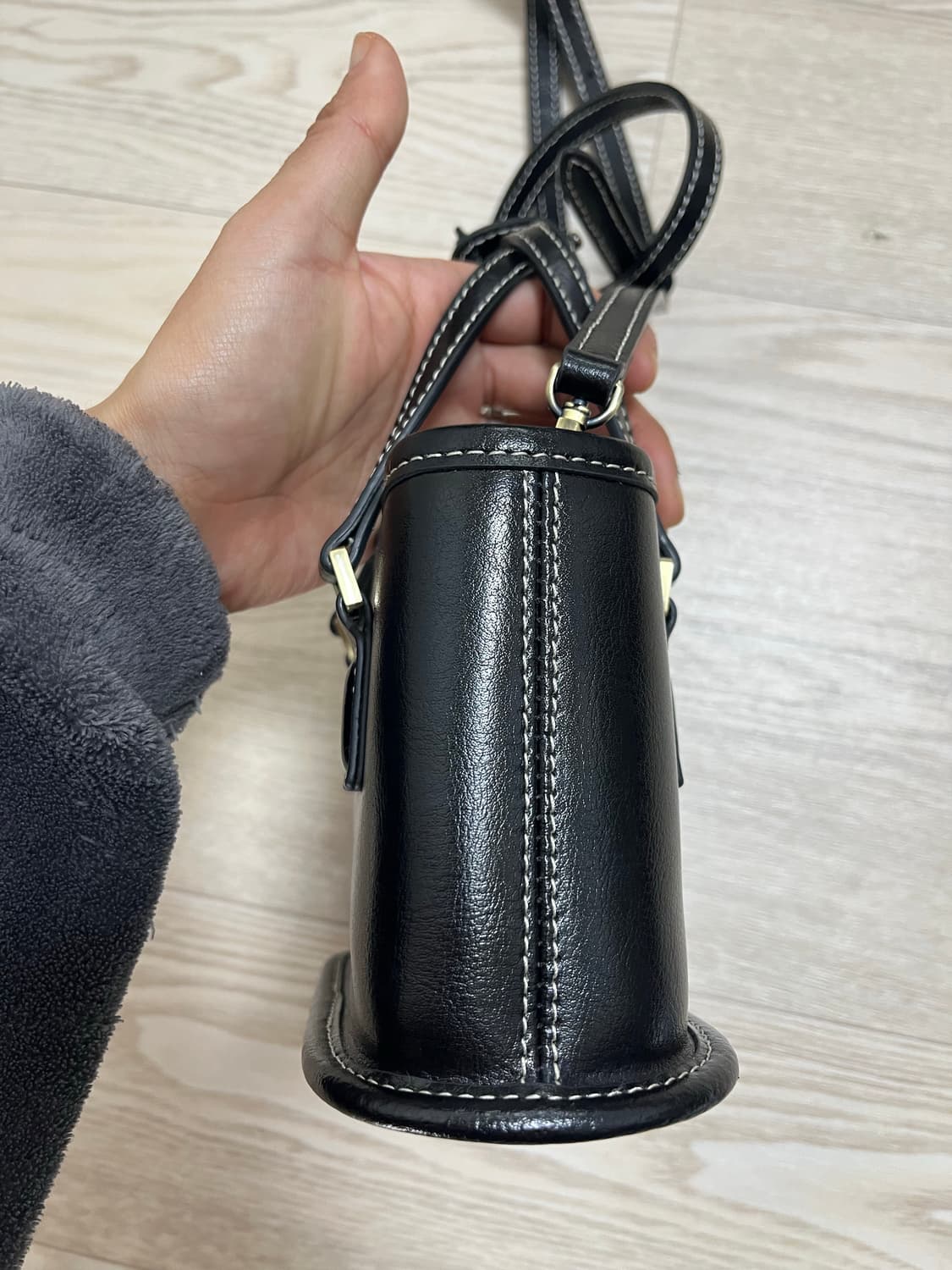 폴뉴아 버로우백 블랙 쁘띠 상품이미지5