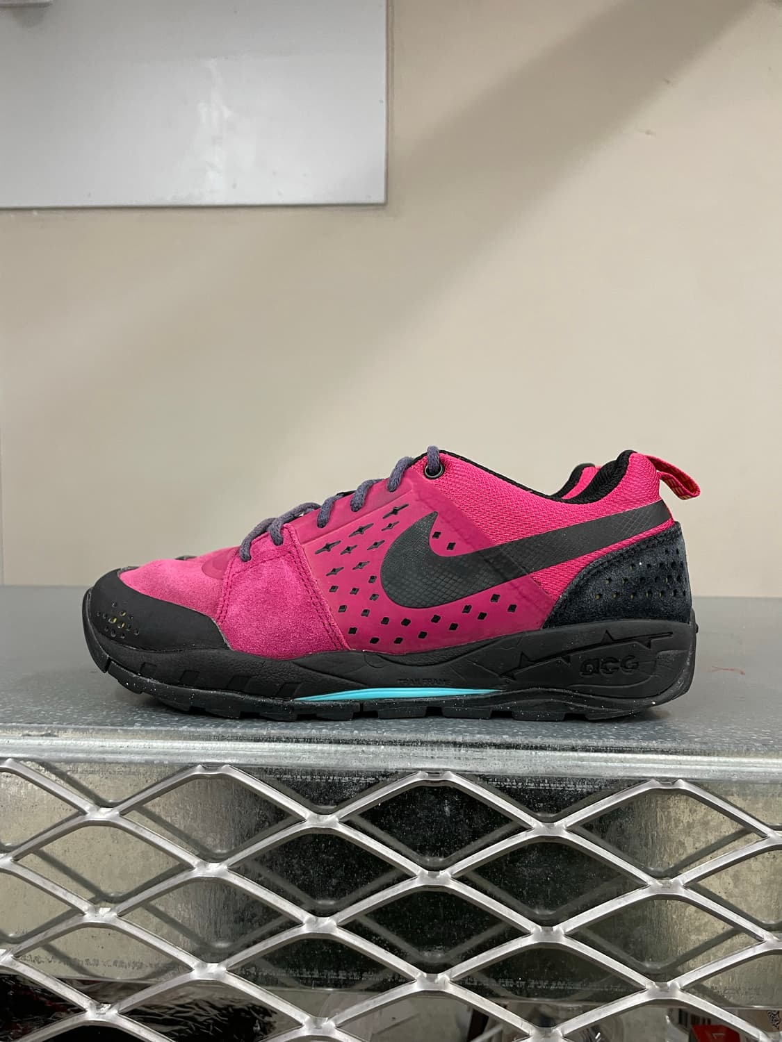 나이키 acg 우먼스 에어 알더 로우 240 상품이미지1