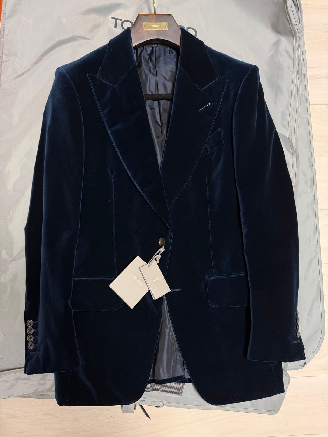 (새상품,강추👍)톰포드 아티쿠스 벨벳 블레이져 자켓 수트 상품이미지2